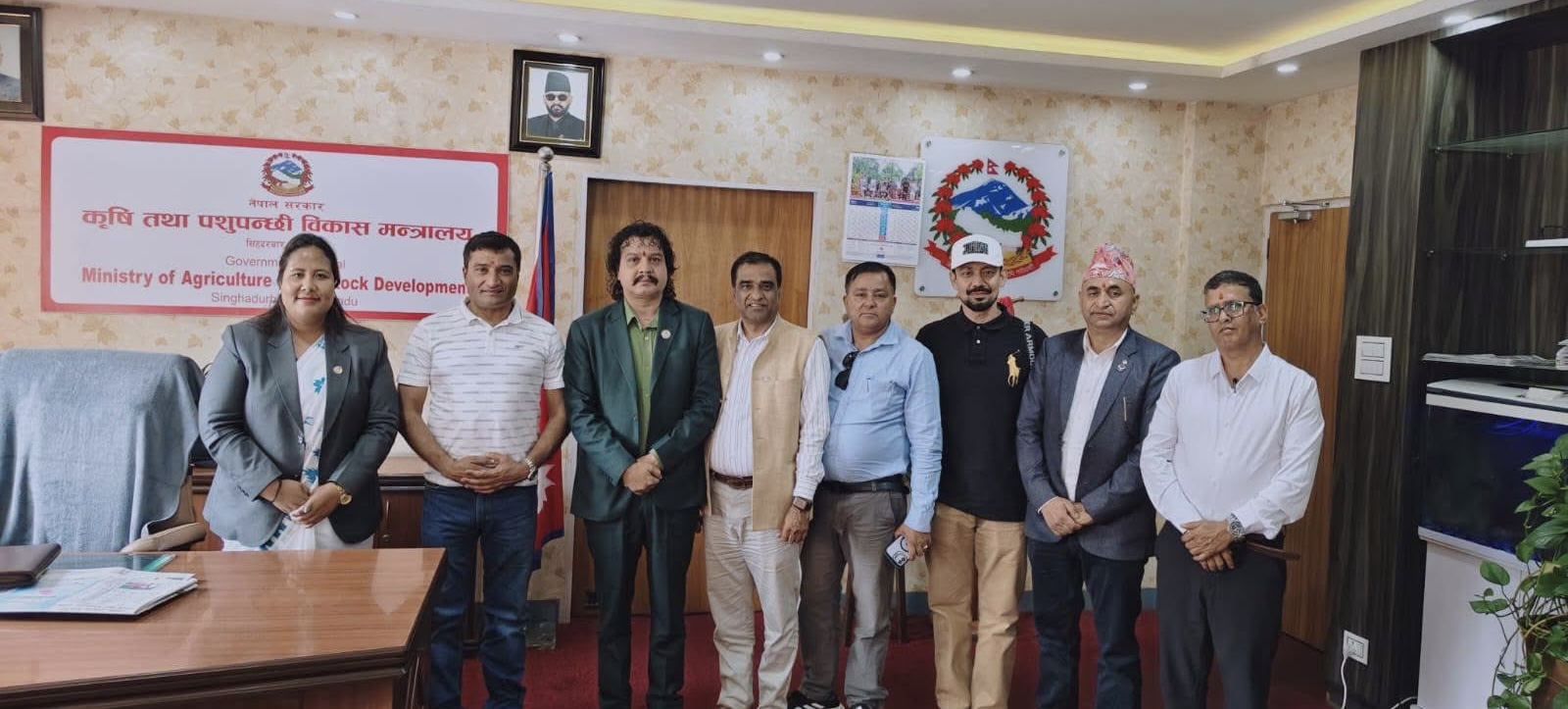 पोल्ट्री क्षेत्र संकटमा, नीतिगत हस्तक्षेपको माग गर्दै मन्त्रीसँग संघको छलफल